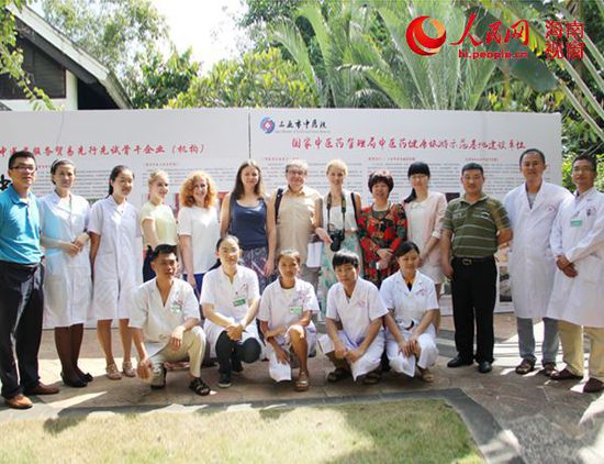俄罗斯塔斯社代表团到访三亚市中医院