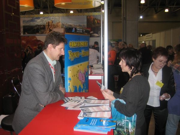 图：2010年乌鲁木齐-莫斯科航线复航，随后该航线延伸至广州。