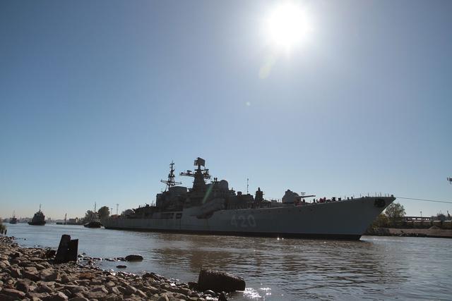 中国海军发展迅猛 俄罗斯造万吨舰奋起直追