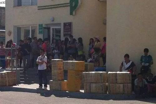 俄罗斯边境的糖果公司与当地厂家合作越来越少,因为当地厂家都被中国的倒爷垄断了。糖果商只好与俄罗斯其它城市生产商合作,例如莫斯科、利普茨克、鄂木斯克、布良斯克等。