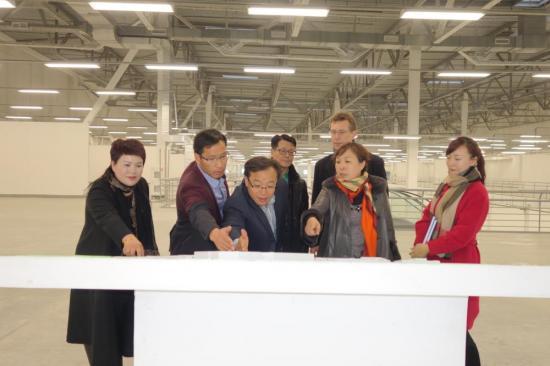 点击图片翻到下一页>>