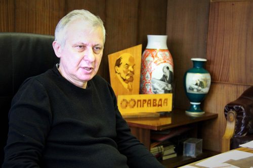 俄罗斯《真理报》主编科莫茨基 人民网记者 华迪摄